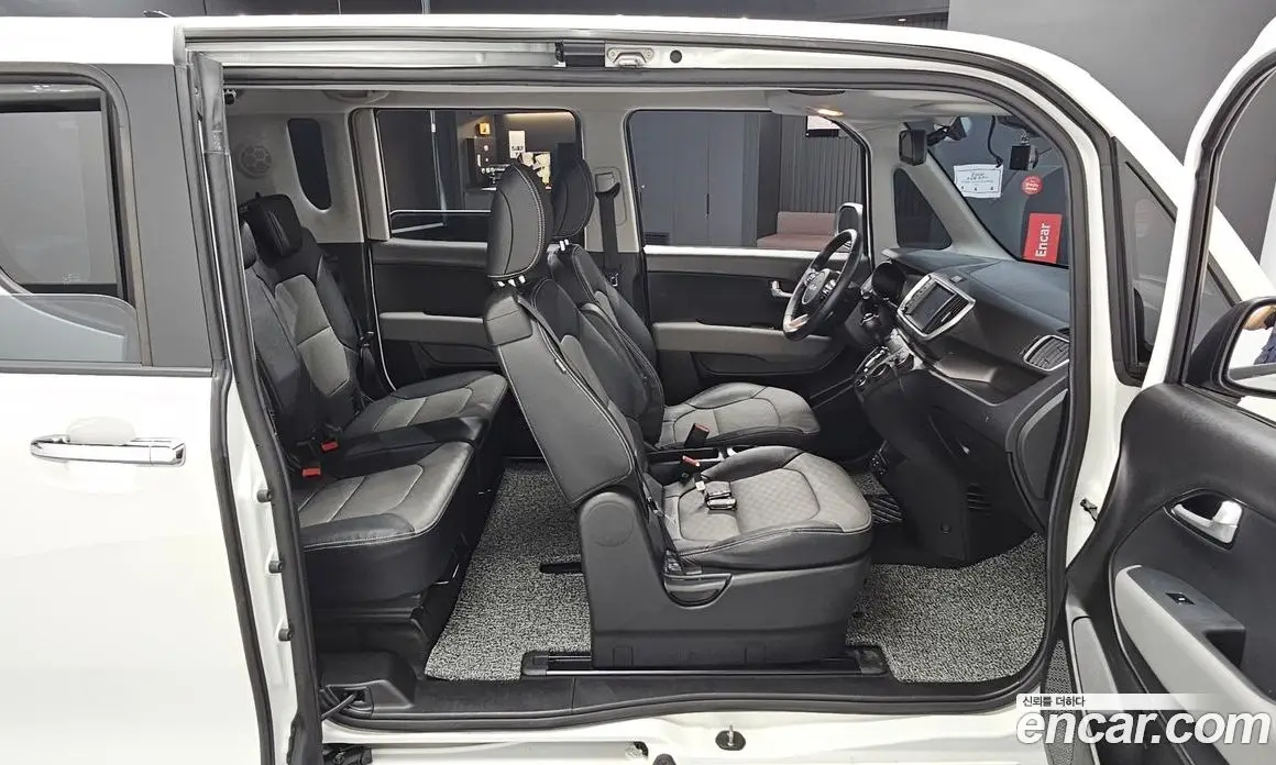 Kia Ray 2022 1.0 автомат (гидро), фото 17