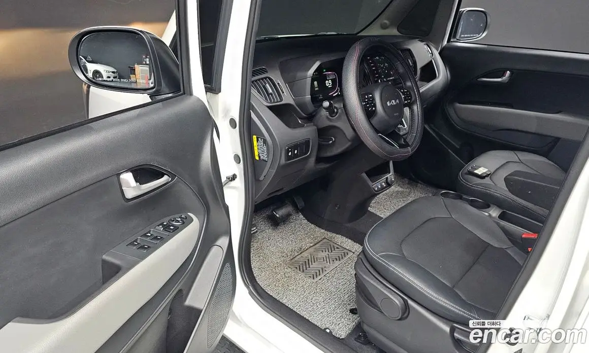 Kia Ray 2023 1.0 автомат (гидро), фото 12
