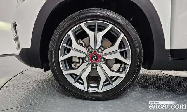 Kia Seltos 2020 1.6 автомат (гидро), миниатюра 5