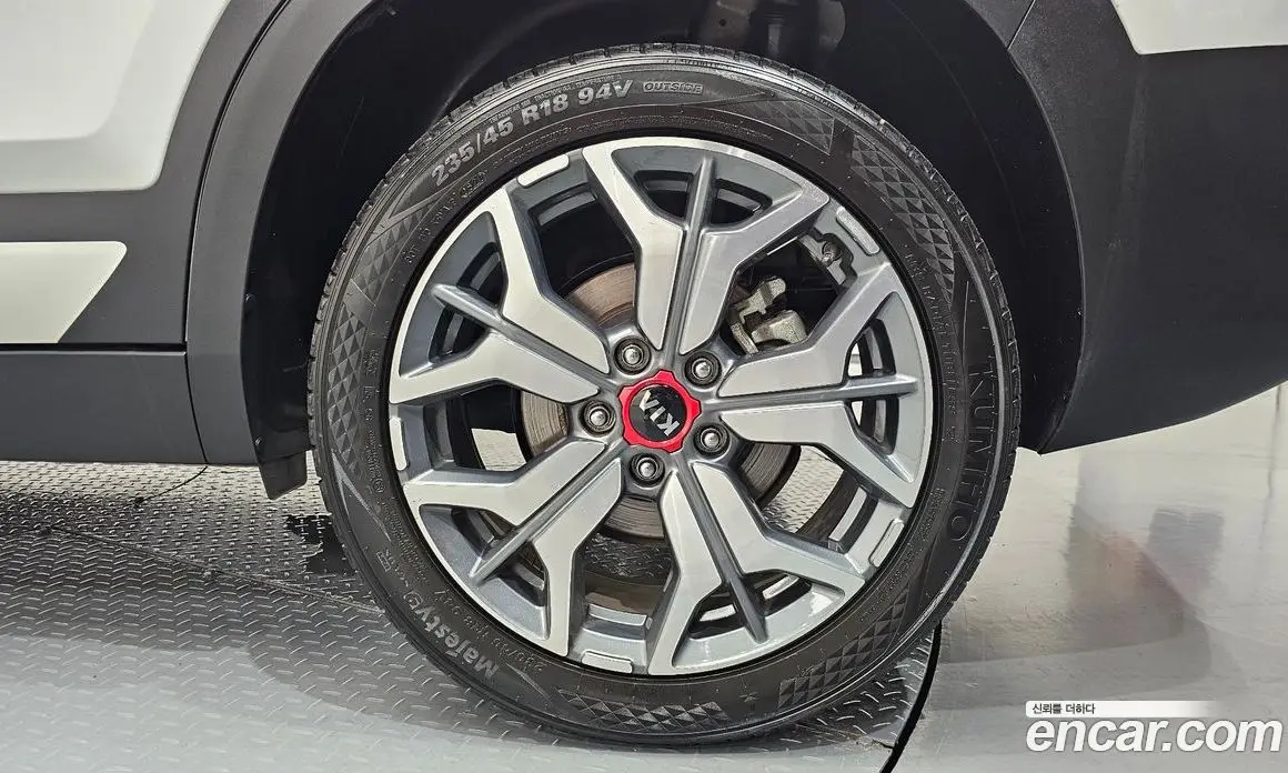 Kia Seltos 2020 1.6 автомат (гидро), фото 7