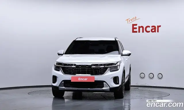 Kia Seltos 2023 2.0 автомат (гидро), миниатюра 3
