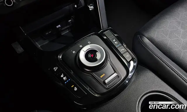 Kia Seltos 2023 2.0 автомат (гидро), миниатюра 9