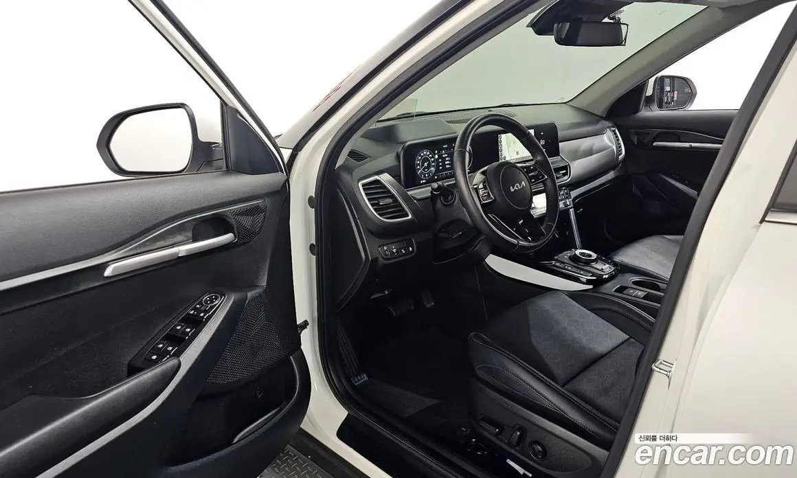 Kia Seltos 2023 2.0 автомат (гидро), фото 10