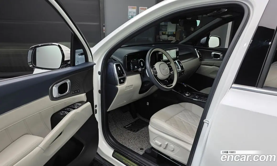 Kia Sorento 2023 1.6 автомат (гидро), фото 13