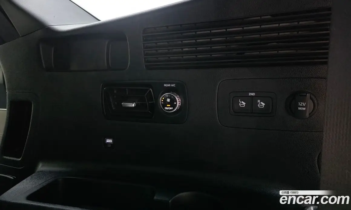 Kia Sorento 2023 1.6 автомат (гидро), фото 26