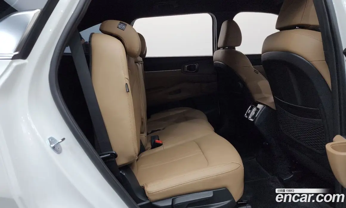 Kia Sorento 2024 2.5 автомат (гидро), фото 19 Kia Sorento 2024 2.5 автомат (гидро), фото 19