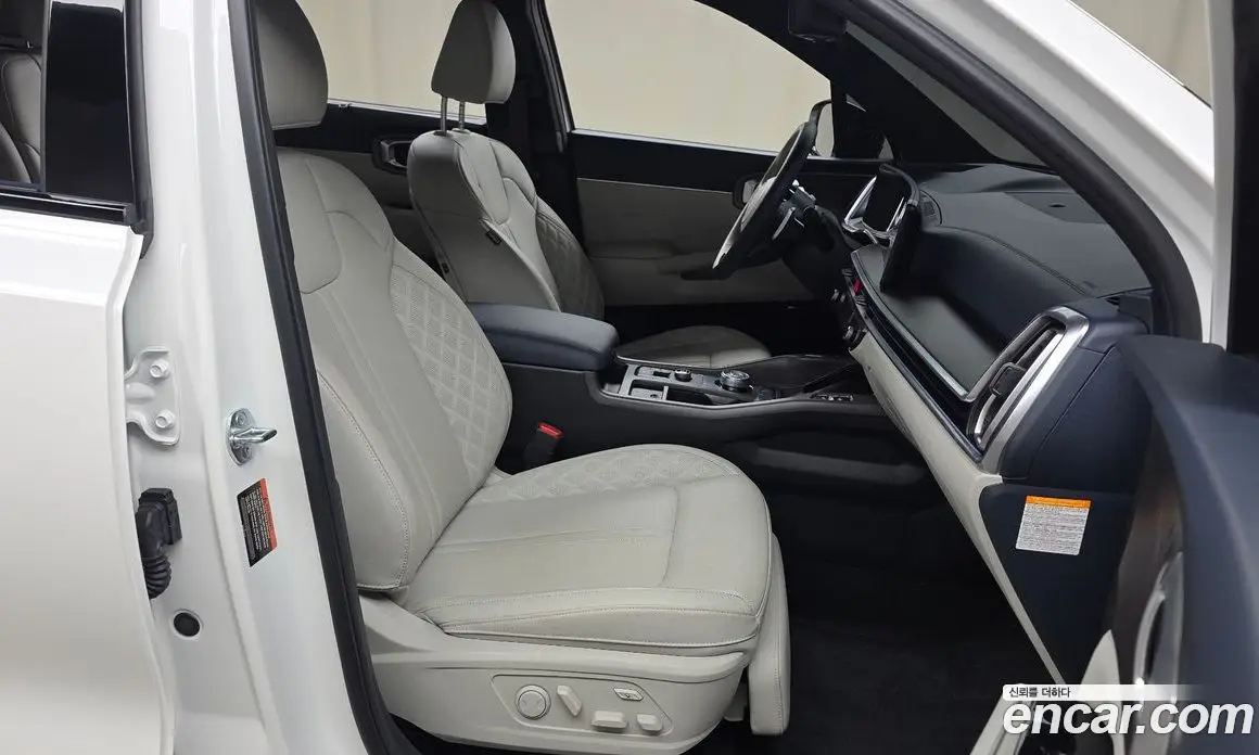 Kia Sorento 2024 1.6 автомат (гидро), фото 17 Kia Sorento 2024 1.6 автомат (гидро), фото 17