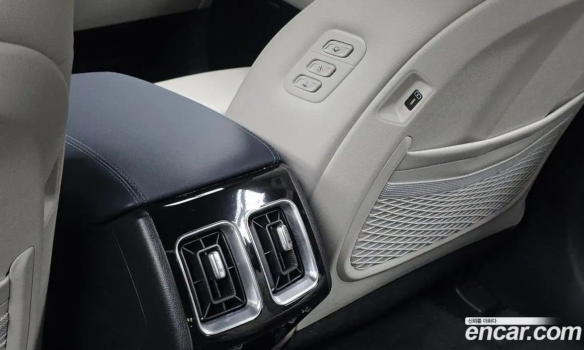 Kia Sorento 2024 1.6 автомат (гидро), фото 30 Kia Sorento 2024 1.6 автомат (гидро), фото 30
