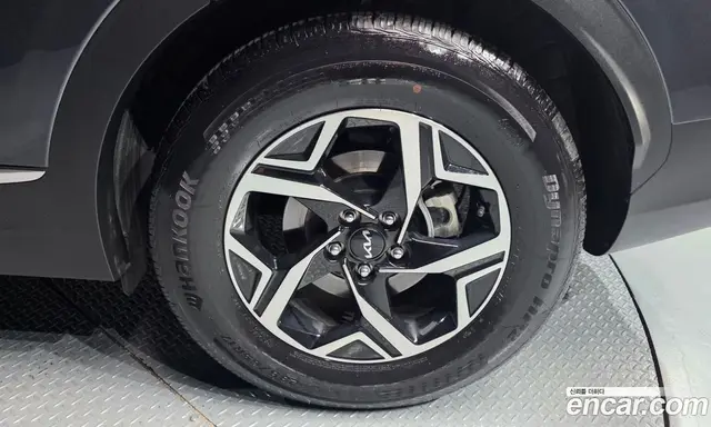 Kia Sportage 2022 1.6 автомат (гидро), миниатюра 7