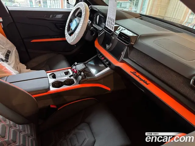 Lamborghini Urus 2026 4.0 автомат (гидро), миниатюра 12