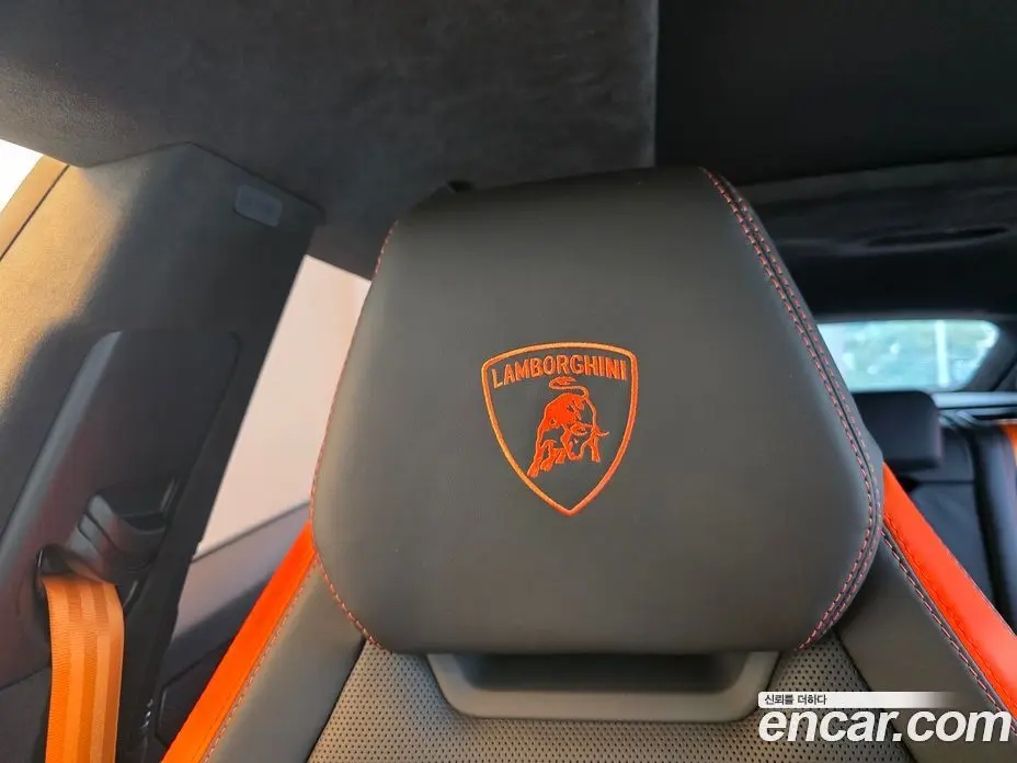 Lamborghini Urus 2026 4.0 автомат (гидро), фото 17 Lamborghini Urus 2026 4.0 автомат (гидро), фото 17