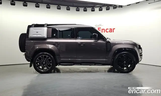 Land Rover Defender 2025 4.4 автомат (гидро), миниатюра 5 Land Rover Defender 2025 4.4 автомат (гидро), миниатюра 5