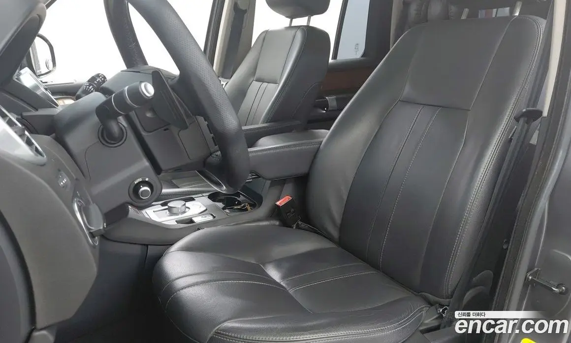 Land Rover Discovery 2015 3.0 автомат (гидро), фото 12
