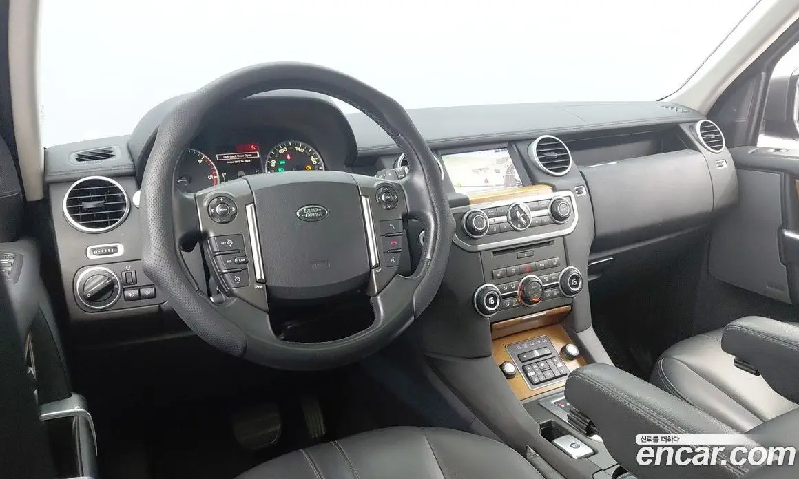Land Rover Discovery 2015 3.0 автомат (гидро), фото 13