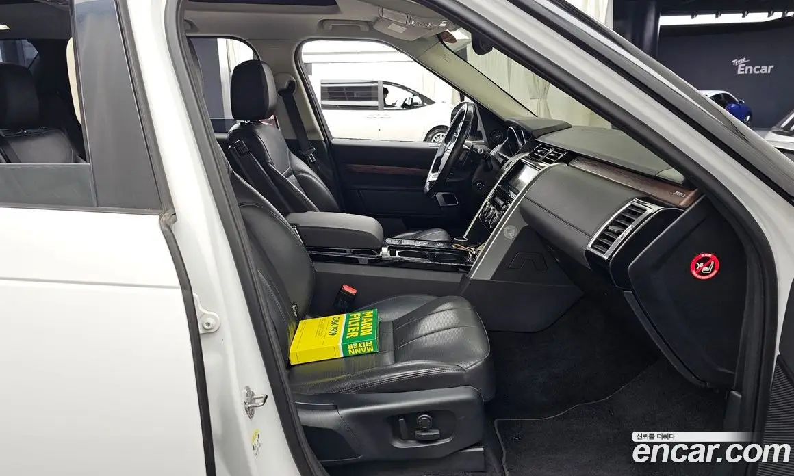 Land Rover Discovery 2017 3.0 автомат (гидро), фото 11