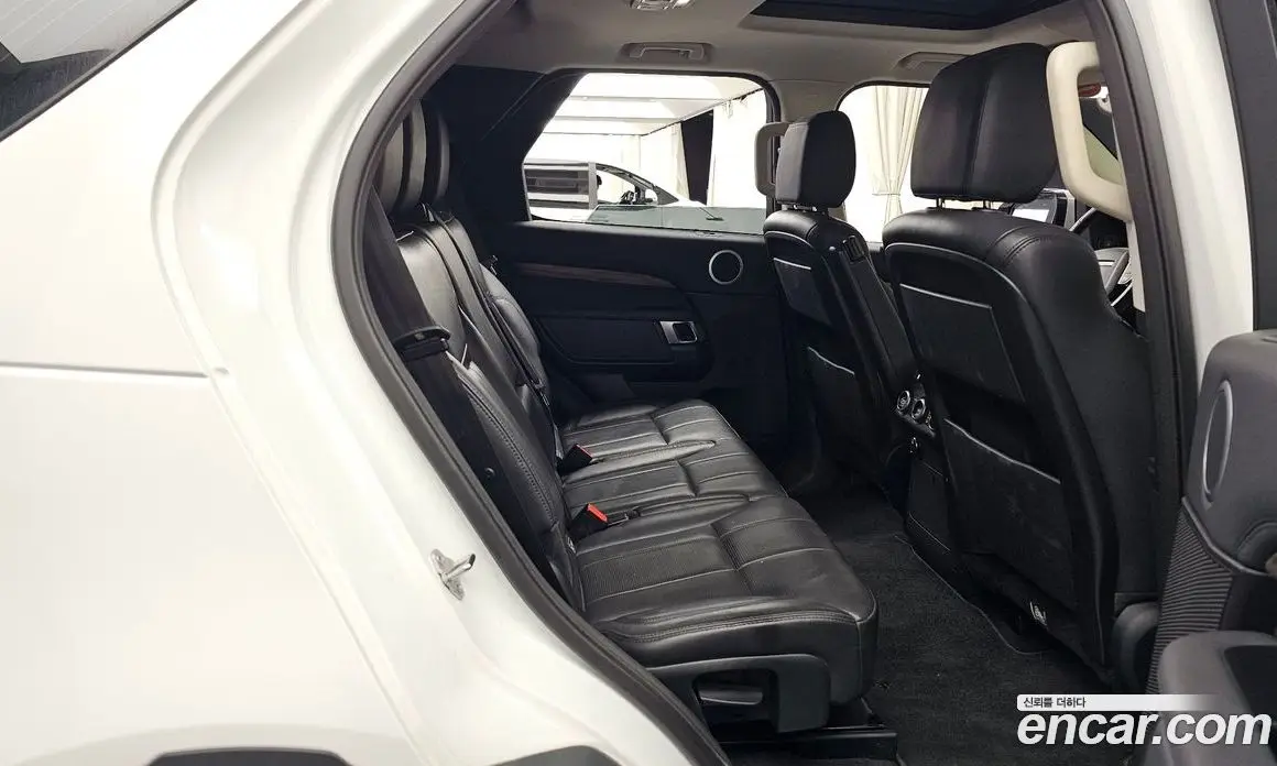 Land Rover Discovery 2017 3.0 автомат (гидро), фото 12