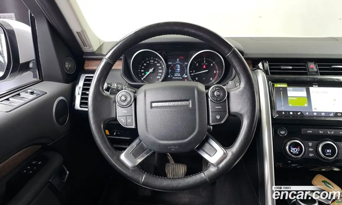 Land Rover Discovery 2017 3.0 автомат (гидро), фото 13