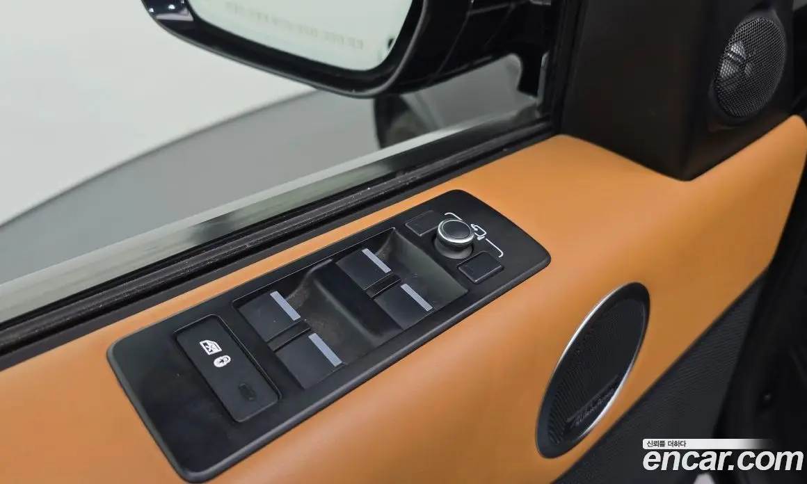 Land Rover Discovery 2020 3.0 автомат (гидро), фото 36