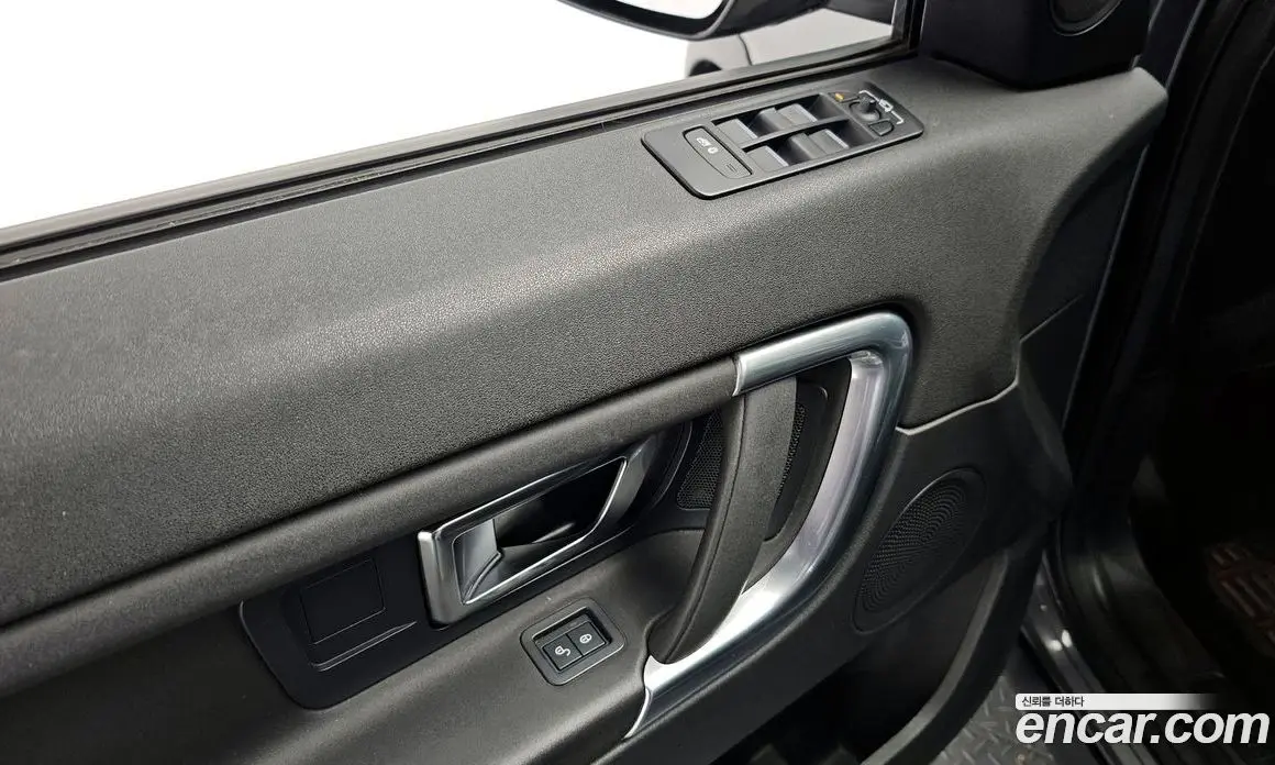 Land Rover Discovery Sport 2015 2.0 автомат (гидро), фото 18