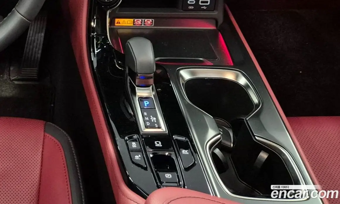 Lexus NX 2024 2.5 автомат (гидро), фото 13 Lexus NX 2024 2.5 автомат (гидро), фото 13
