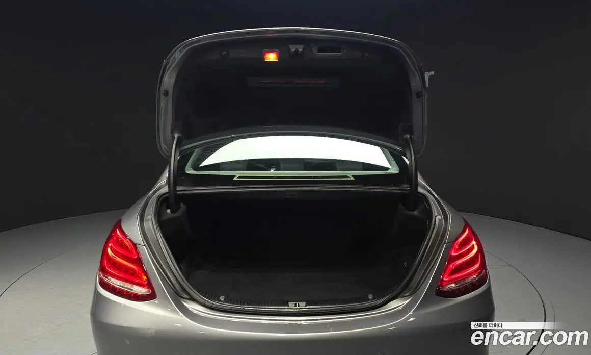 Mercedes-Benz C-Class 2016 2.0 автомат (гидро), фото 20