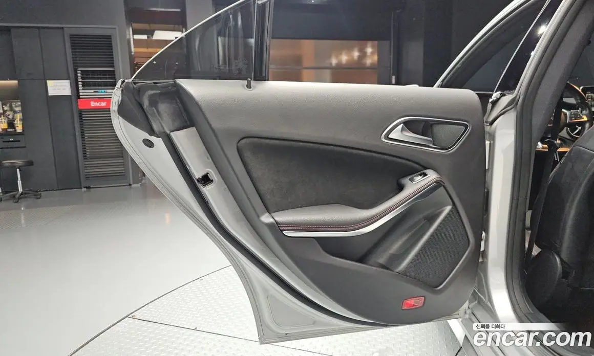 Mercedes-Benz CLA-Class 2018 2.0 автомат (гидро), фото 15