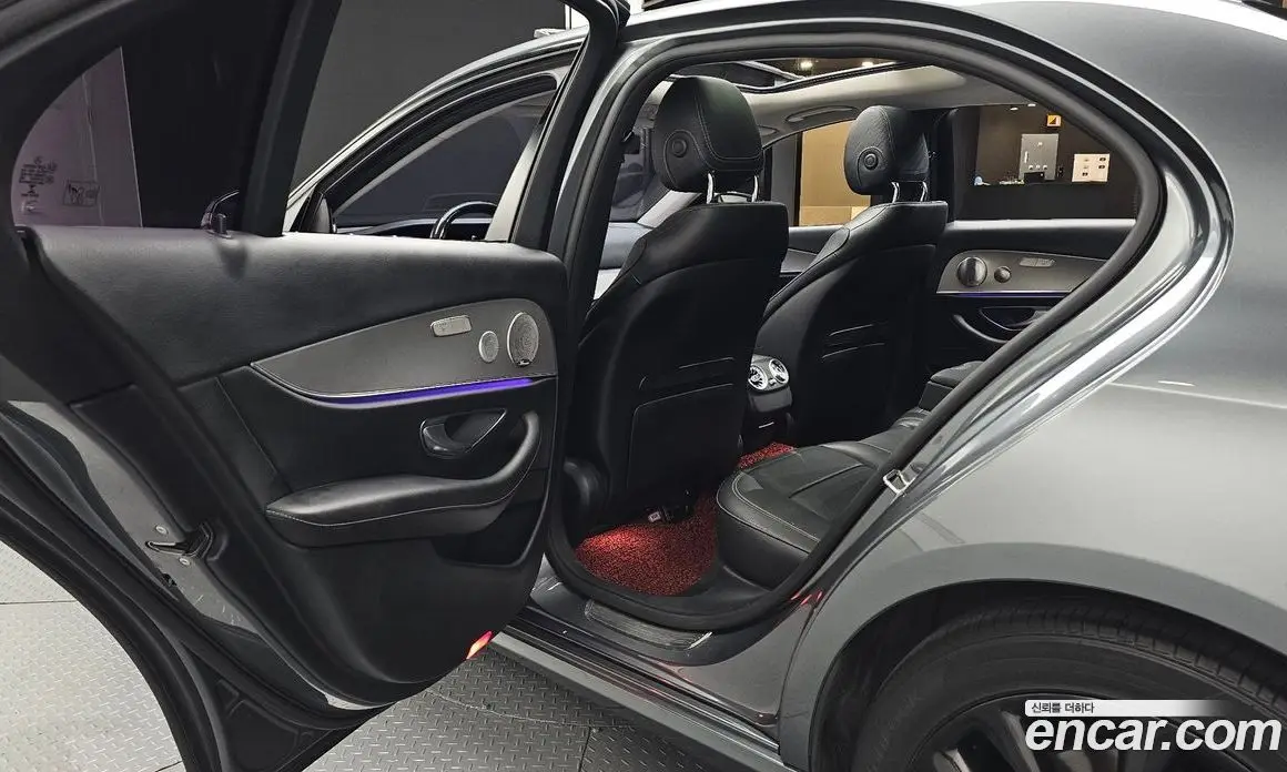 Mercedes-Benz E-Class 2016 2.0 автомат (гидро), фото 12 Mercedes-Benz E-Class 2016 2.0 автомат (гидро), фото 12