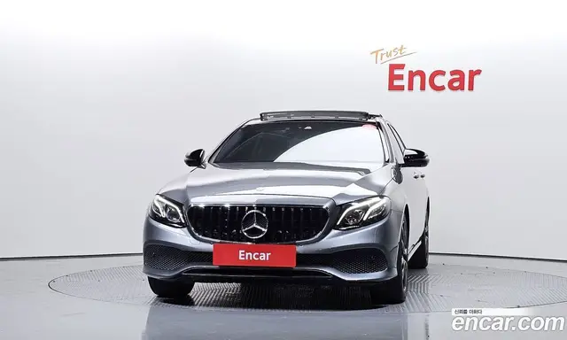 Mercedes-Benz E-Class 2016 2.0 автомат (гидро), миниатюра 3 Mercedes-Benz E-Class 2016 2.0 автомат (гидро), миниатюра 3
