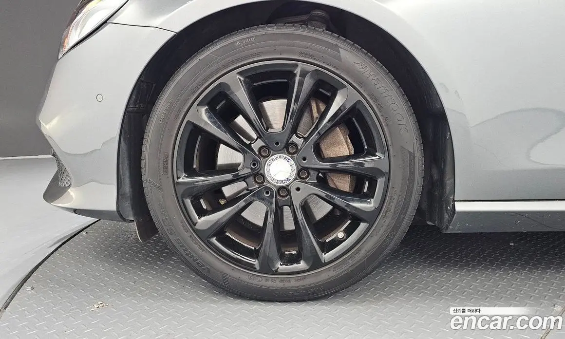 Mercedes-Benz E-Class 2016 2.0 автомат (гидро), фото 5 Mercedes-Benz E-Class 2016 2.0 автомат (гидро), фото 5