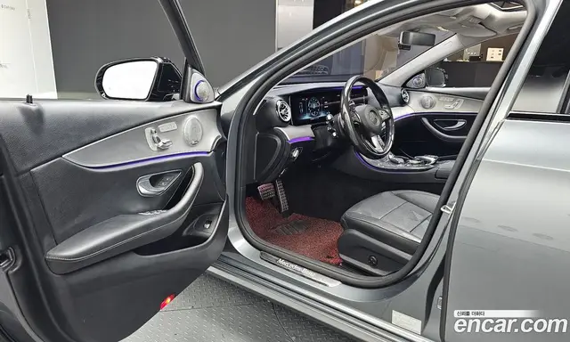 Mercedes-Benz E-Class 2016 2.0 автомат (гидро), миниатюра 10 Mercedes-Benz E-Class 2016 2.0 автомат (гидро), миниатюра 10