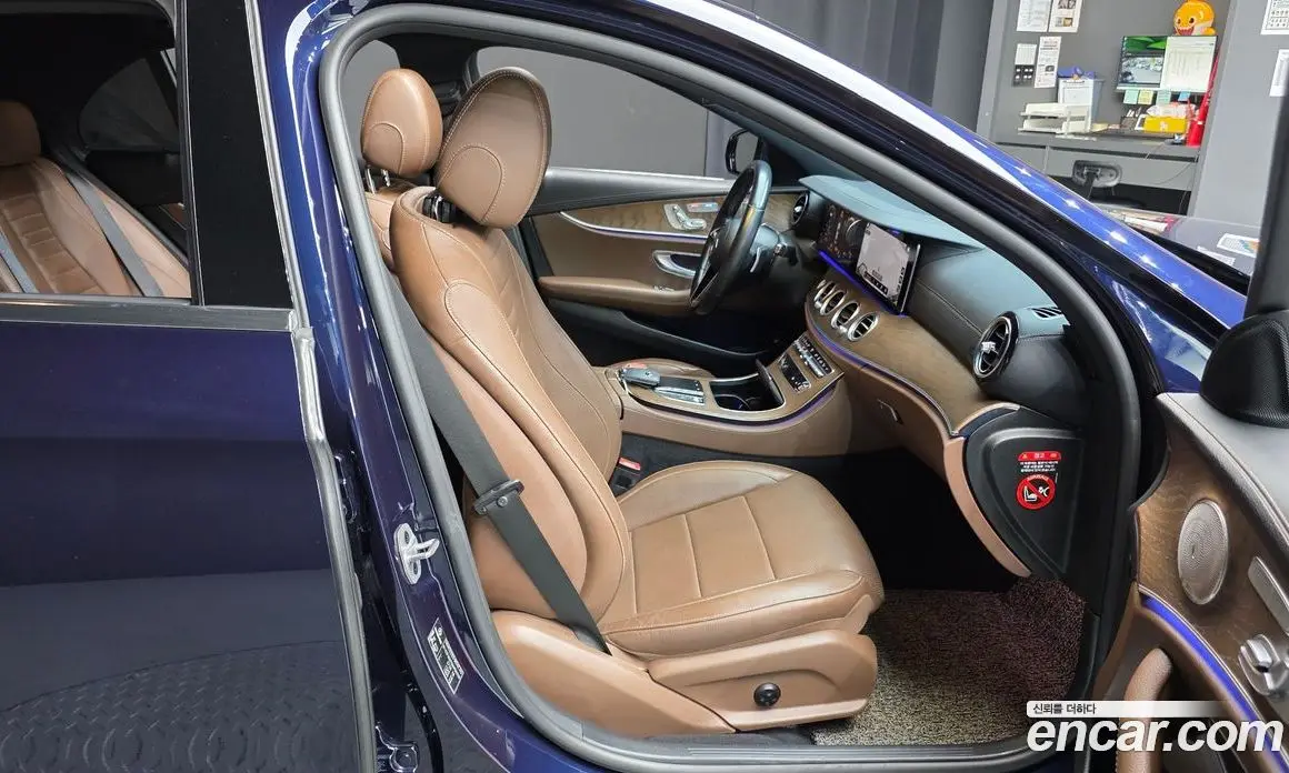 Mercedes-Benz E-Class 2021 2.0 автомат (гидро), фото 17