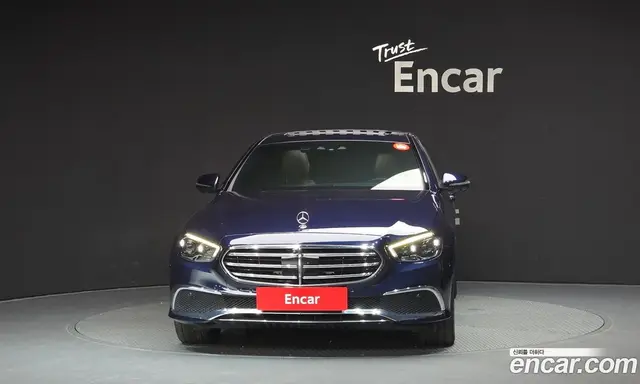 Mercedes-Benz E-Class 2021 2.0 автомат (гидро), миниатюра 3