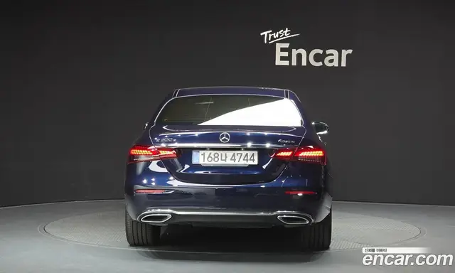 Mercedes-Benz E-Class 2021 2.0 автомат (гидро), миниатюра 4