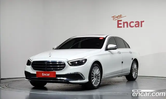 Mercedes-Benz E-Class, 2022, 111 485 км