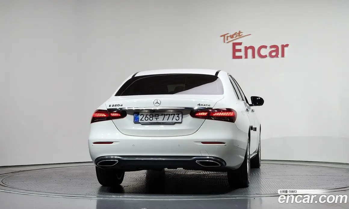 Mercedes-Benz E-Class 2022 1.9 автомат (гидро), фото 4
