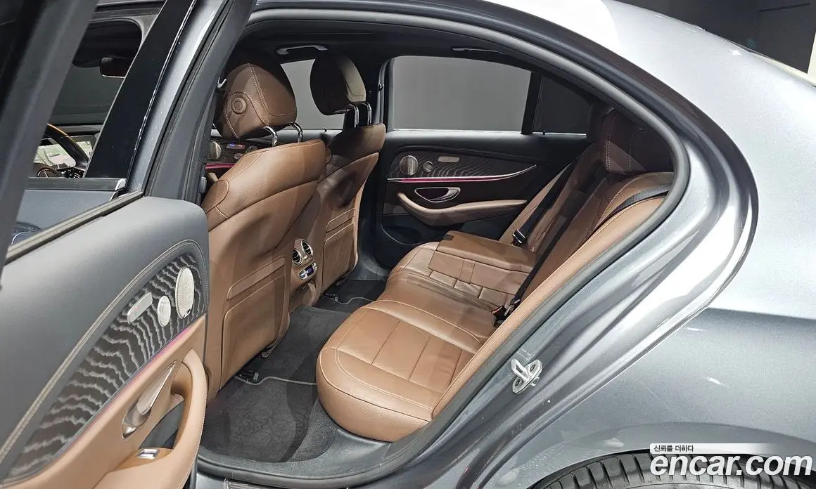 Mercedes-Benz E-Class 2022 2.0 автомат (гидро), фото 18