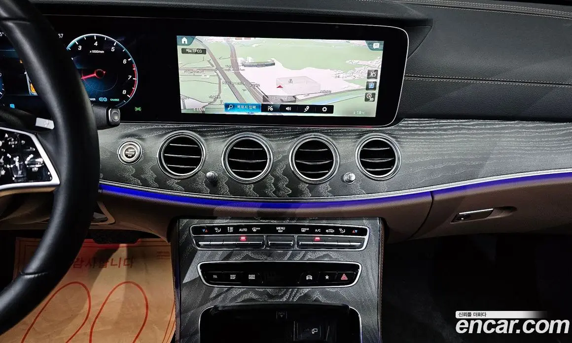 Mercedes-Benz E-Class 2022 2.0 автомат (гидро), фото 19
