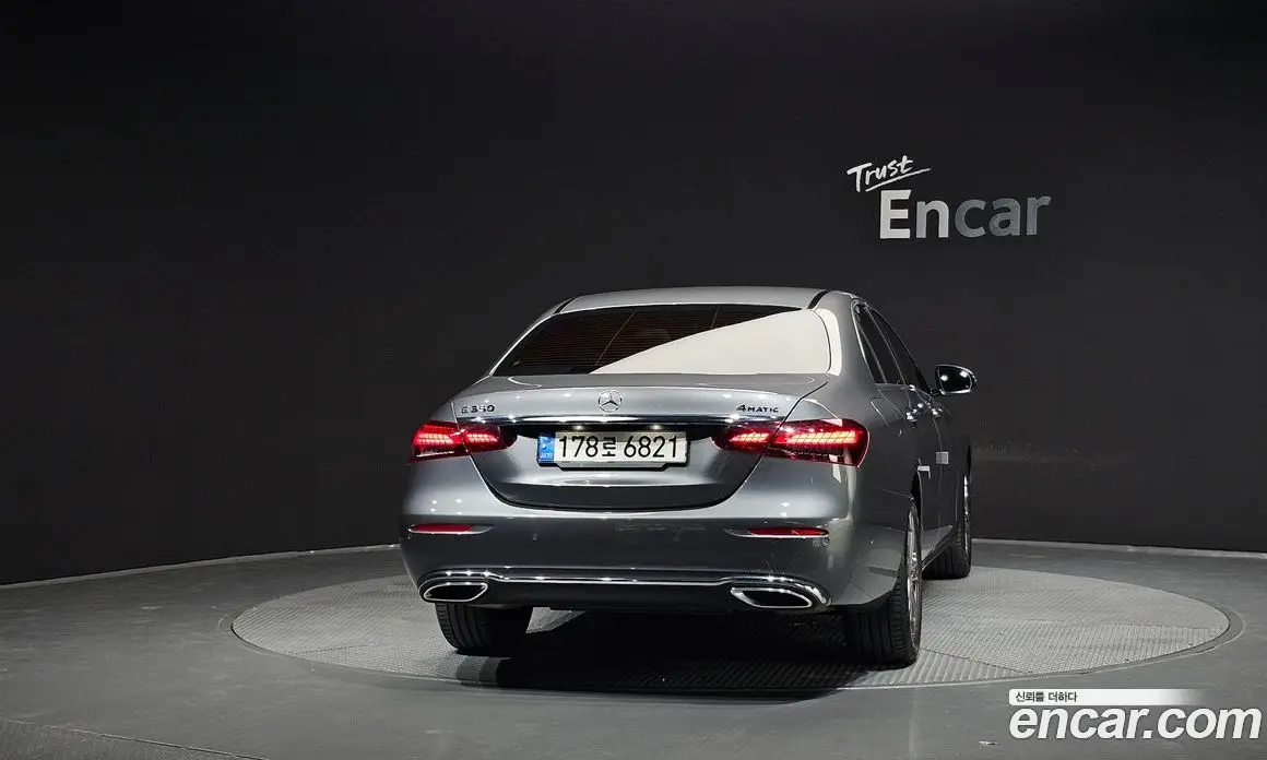 Mercedes-Benz E-Class 2022 2.0 автомат (гидро), фото 4