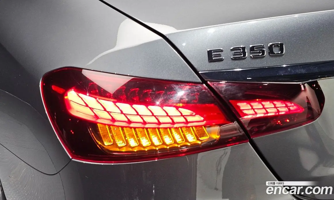 Mercedes-Benz E-Class 2022 2.0 автомат (гидро), фото 9