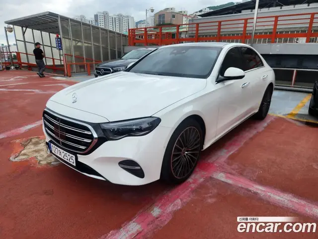 Mercedes-Benz E-Class, 2024, 12 980 км