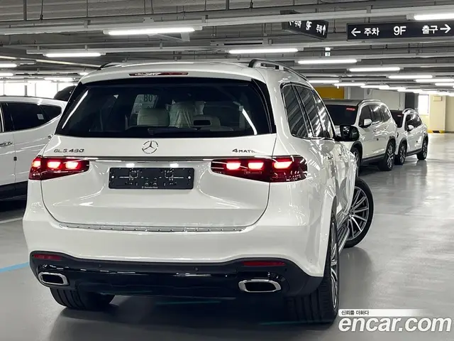 Mercedes-Benz GLS-Class 2026 3.0 автомат (гидро), миниатюра 2