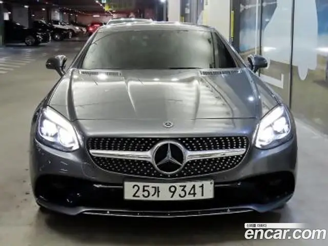 Mercedes-Benz SLC-Class 2017 2.0 автомат (гидро), миниатюра 2