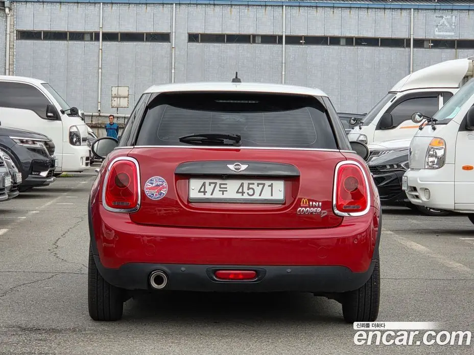 Mini Cooper 2015 1.5 автомат (гидро), фото 6