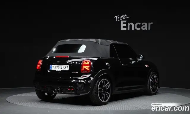 Mini Cooper Convertible 2019 2.0 автомат (гидро), миниатюра 2 Mini Cooper Convertible 2019 2.0 автомат (гидро), миниатюра 2