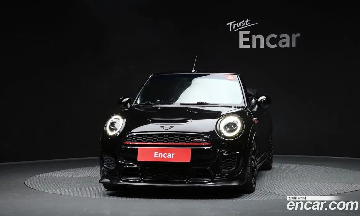 Mini Cooper Convertible 2019 2.0 автомат (гидро), фото 3 Mini Cooper Convertible 2019 2.0 автомат (гидро), фото 3