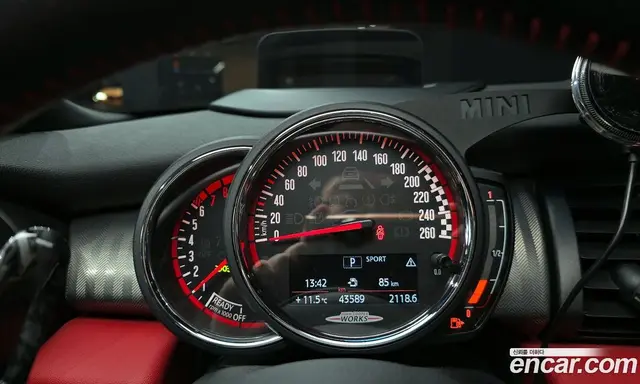 Mini Cooper Convertible 2019 2.0 автомат (гидро), миниатюра 8 Mini Cooper Convertible 2019 2.0 автомат (гидро), миниатюра 8