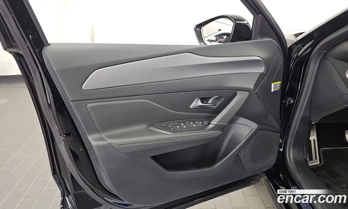 Peugeot 408 2025 1.2 автомат (гидро), фото 14 Peugeot 408 2025 1.2 автомат (гидро), фото 14