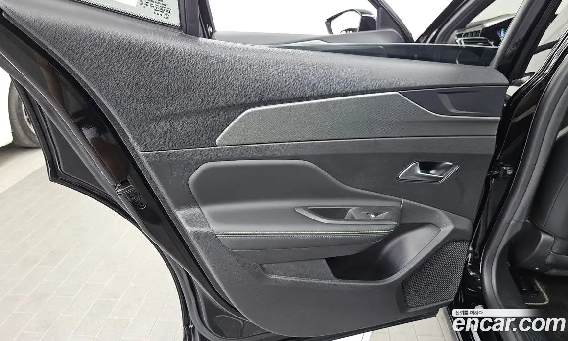 Peugeot 408 2025 1.2 автомат (гидро), фото 15 Peugeot 408 2025 1.2 автомат (гидро), фото 15