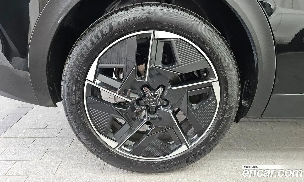 Peugeot 408 2025 1.2 автомат (гидро), фото 5 Peugeot 408 2025 1.2 автомат (гидро), фото 5