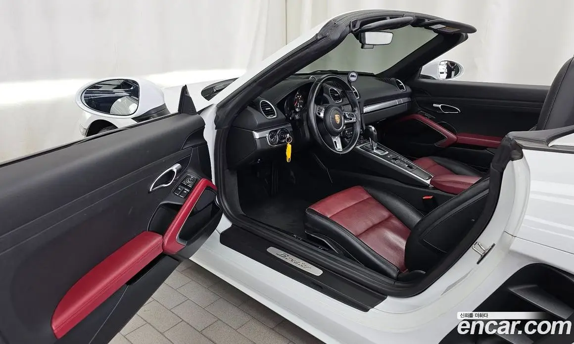 Porsche 718 2019 2.0 автомат (гидро), фото 13 Porsche 718 2019 2.0 автомат (гидро), фото 13
